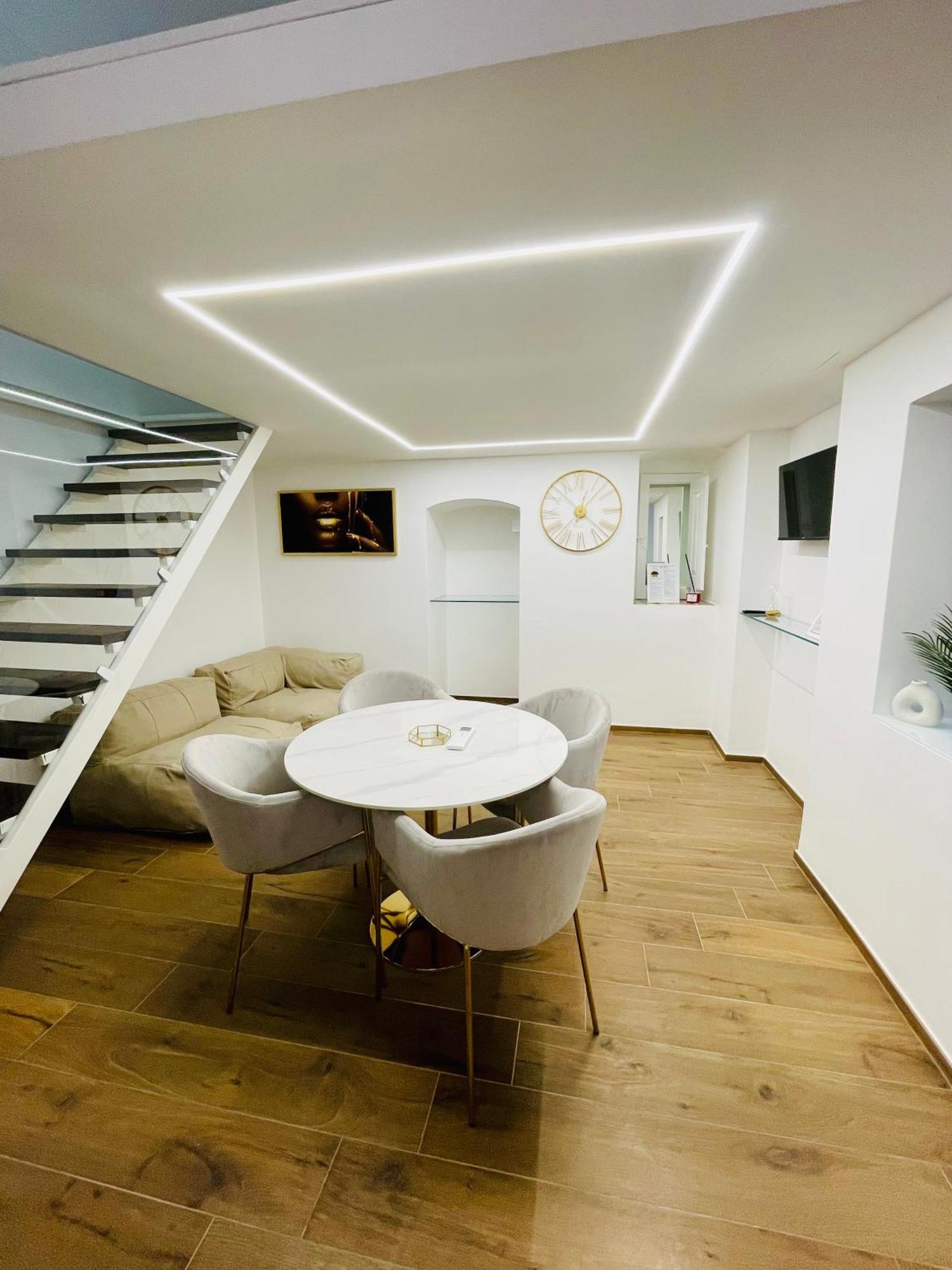 Apartment Suite169 Gold