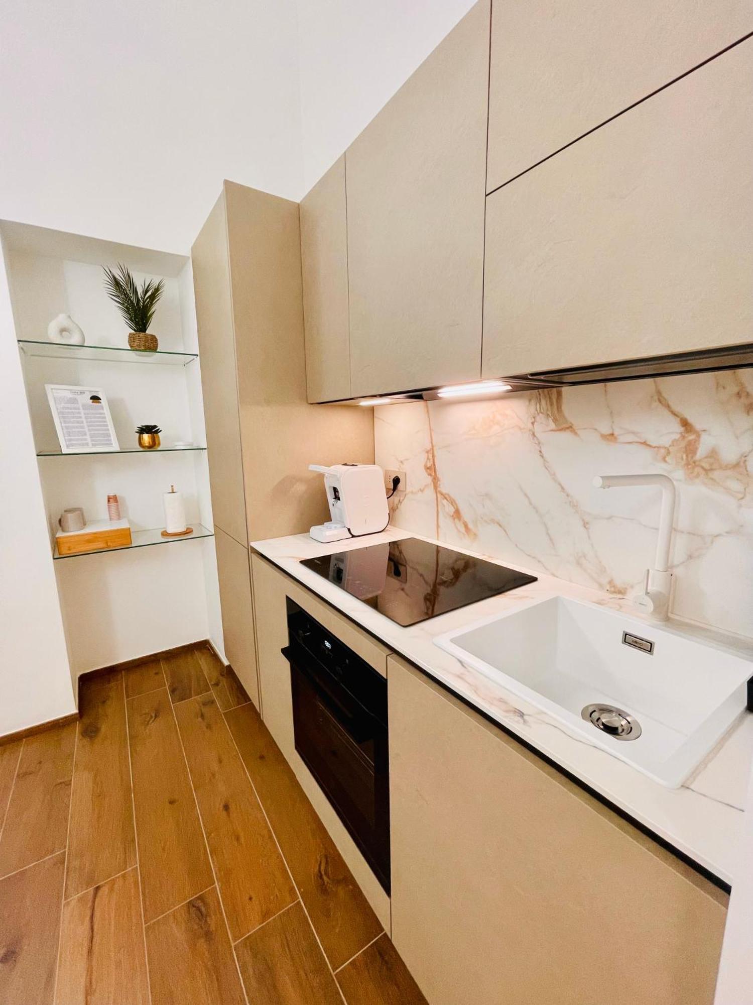 Apartment Suite169 Gold