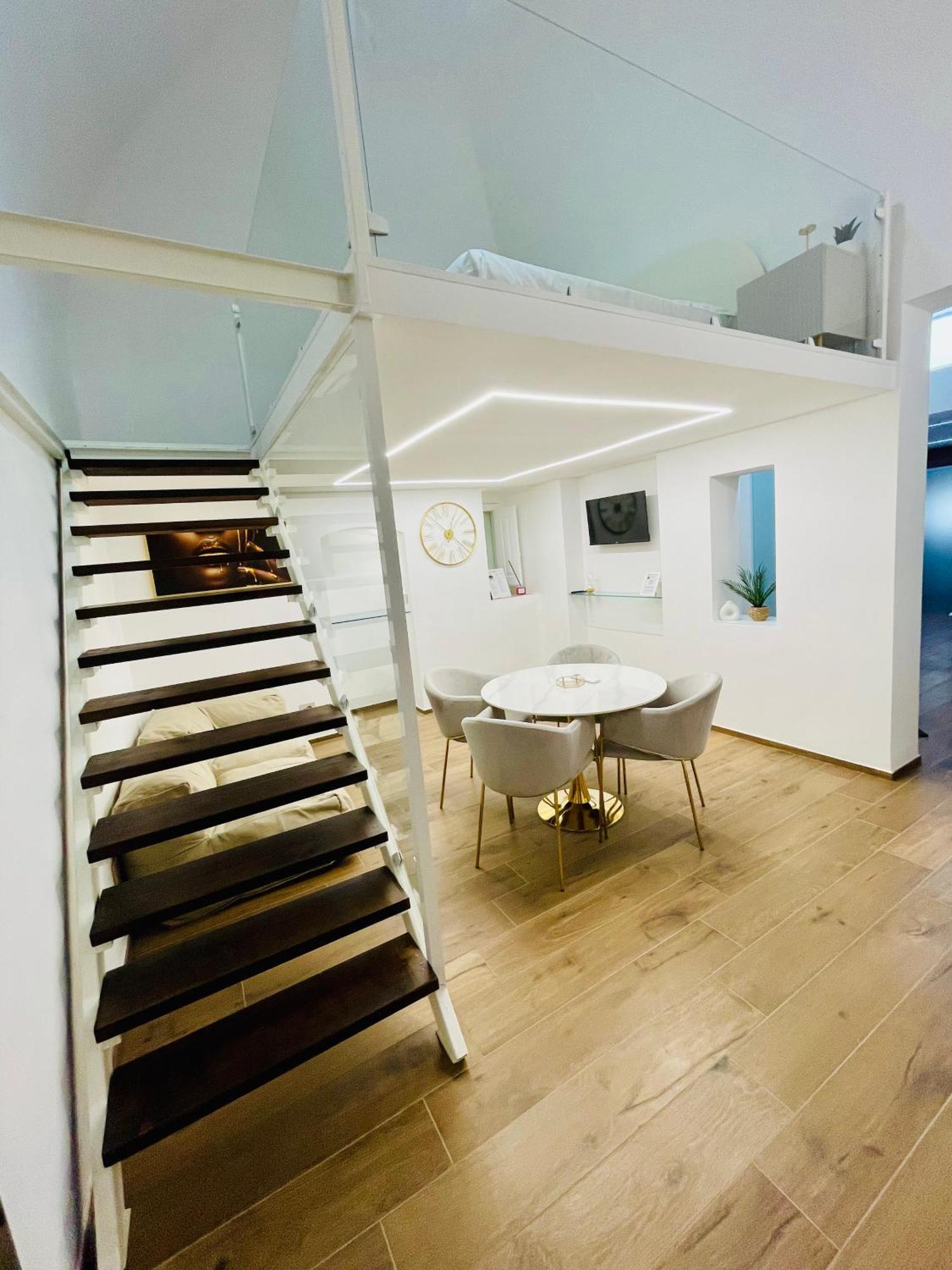 Apartment Suite169 Gold